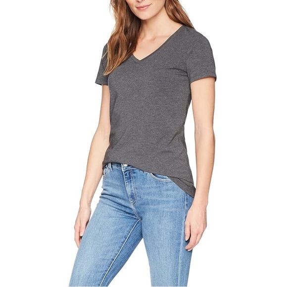 Amazon Essentials Women's Short-Sleeve V-Neck T-Shirts- Set of 2 - Picture 3 of 3